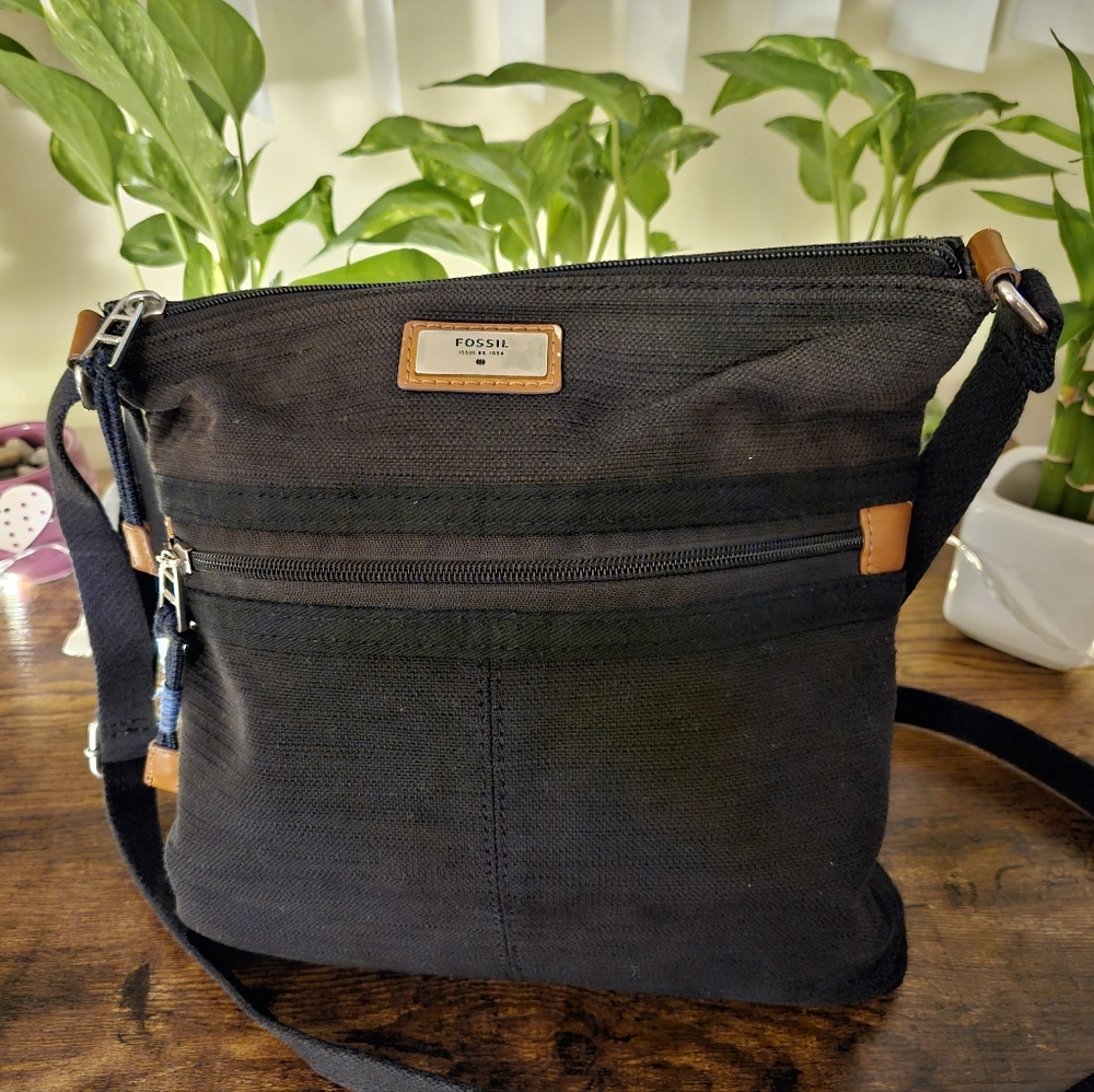 Fossil Issue No. 1954 Canvas Crossbody